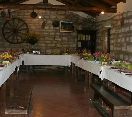 Borgo Cerquelle Farm stay *